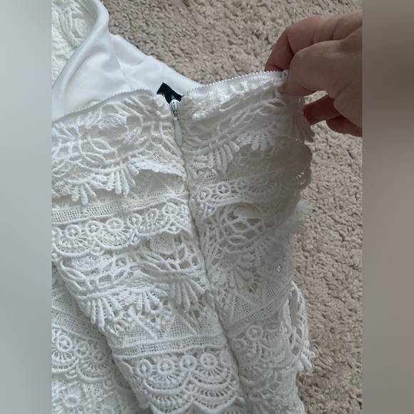 Beautiful crochet white skirt. - Picture 3 of 5